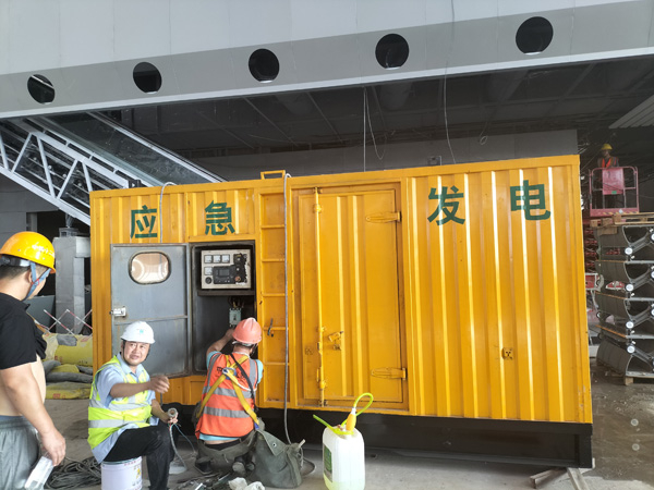 振兴怎样判断空气滤清器是否需要更换？