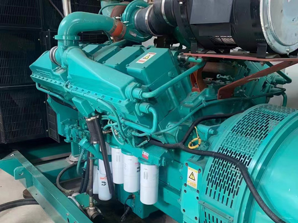 振兴更换100kW柴油发电机组机油时，需要注意哪些事项？